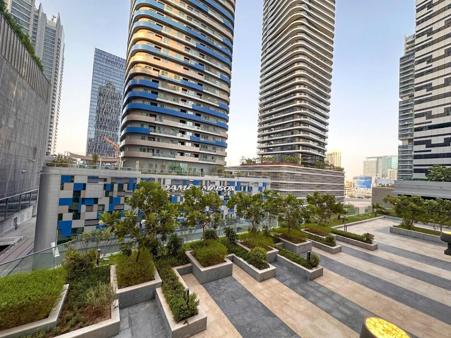 Apartment Aws Holiday Homes - In The Heart Of Downtown Dubai